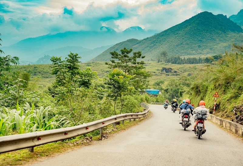 Tháng 4 cũng là lúc thời tiết đẹp để phượt Hà Giang bằng xe máy