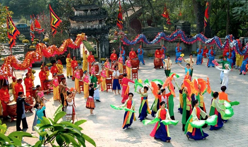 Lễ hội Trường Yên là nét đẹp truyền thống của Ninh Bình vào tháng 3
