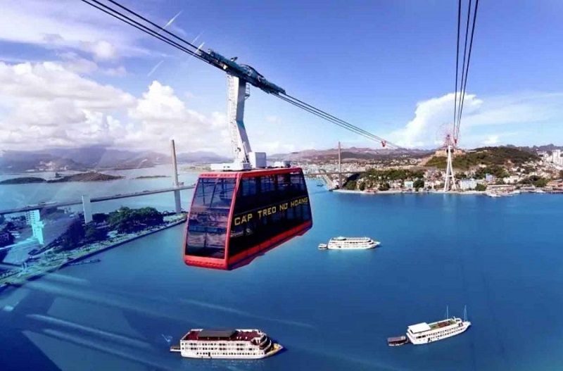 cabin cáp treo có sức chứa lớn nhất thế giới và trụ cáp treo cao nhất thế giới