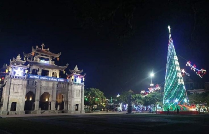 Nhà thờ đá Phát Diệm Ninh Bình 3
