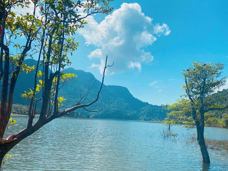 Thời gian đẹp nên đi đến Hồ Noong 