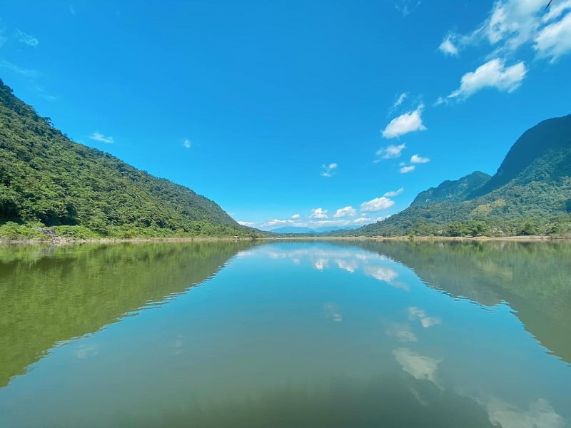 Khám phá cảnh đẹp ở hồ Noong Hà Giang