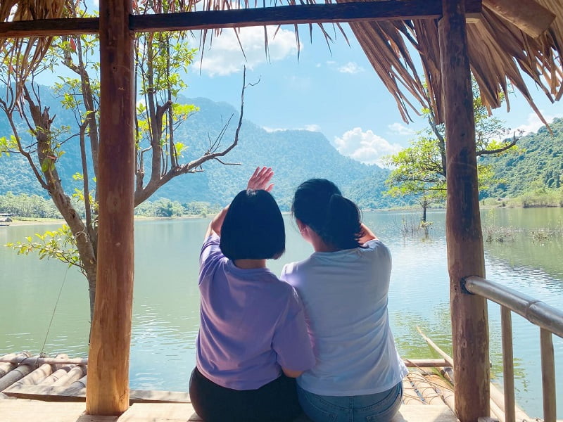 Hồ Noong là địa điểm cắm trại thu hút giới trẻ