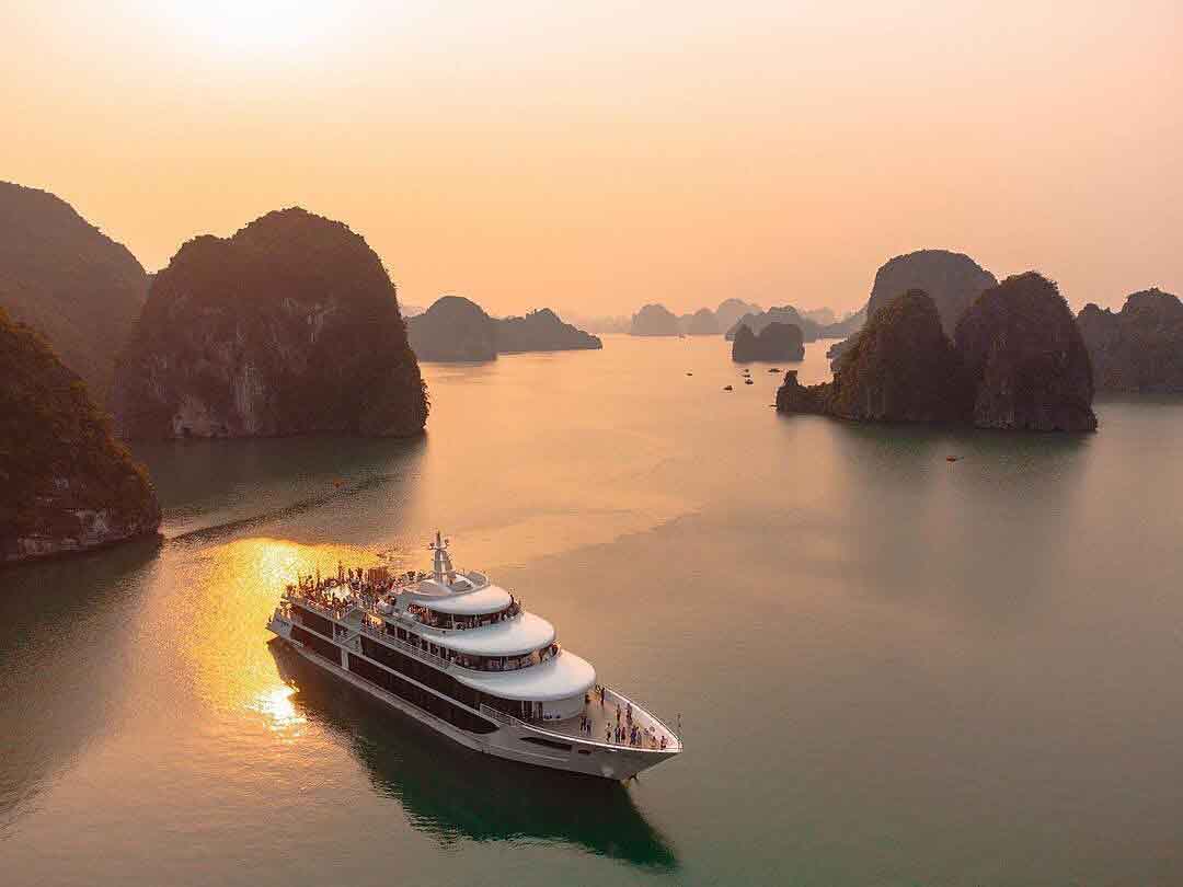 Ha Long Bay One Day Tour Luxury Cruise Sea Octupus 2023