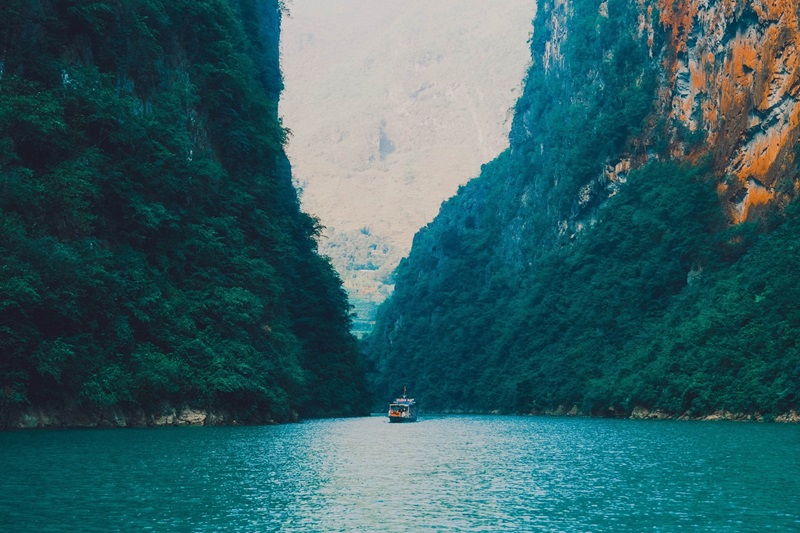 Sông Nho Quế là điểm đến mang tính biểu tượng của Hà Giang