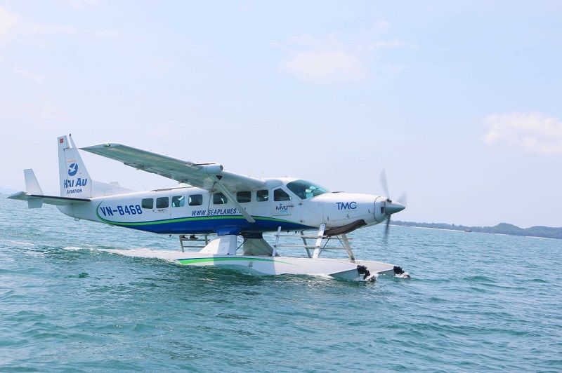 Thuê thủy phi cơ ra đảo Titop