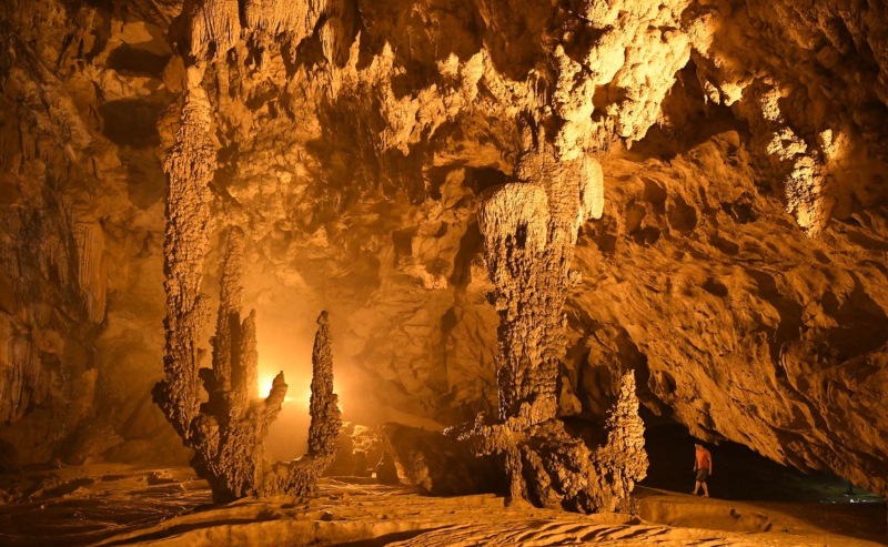 Hang Mỏ Luông