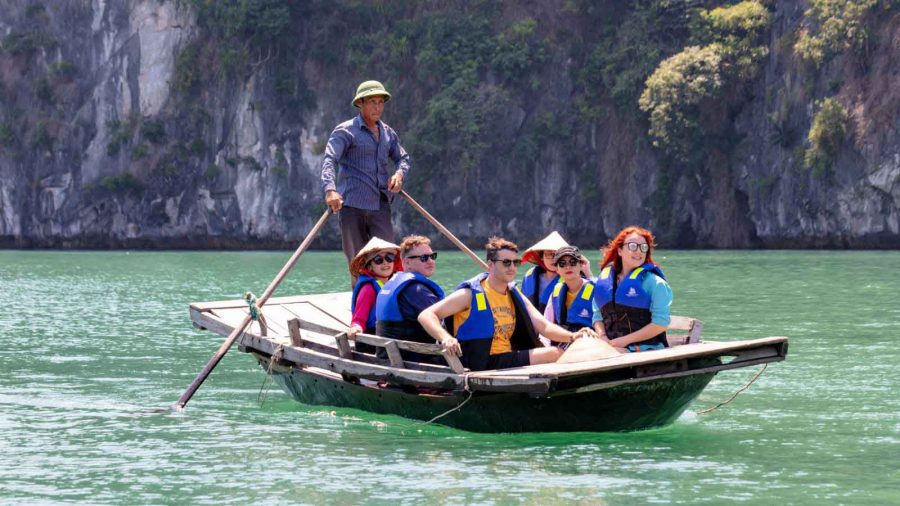 Du thuyền Indochine Cruise Lan Hạ 2 ngày 1 đêm